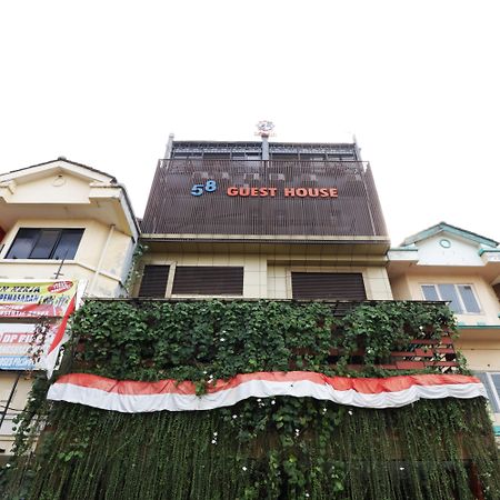 58 Guesthouse Tangerang Pondoklang Exteriör bild